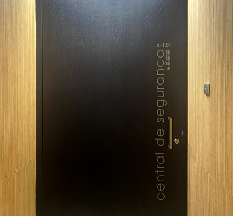 Sinalética Interior e Exterior - 17