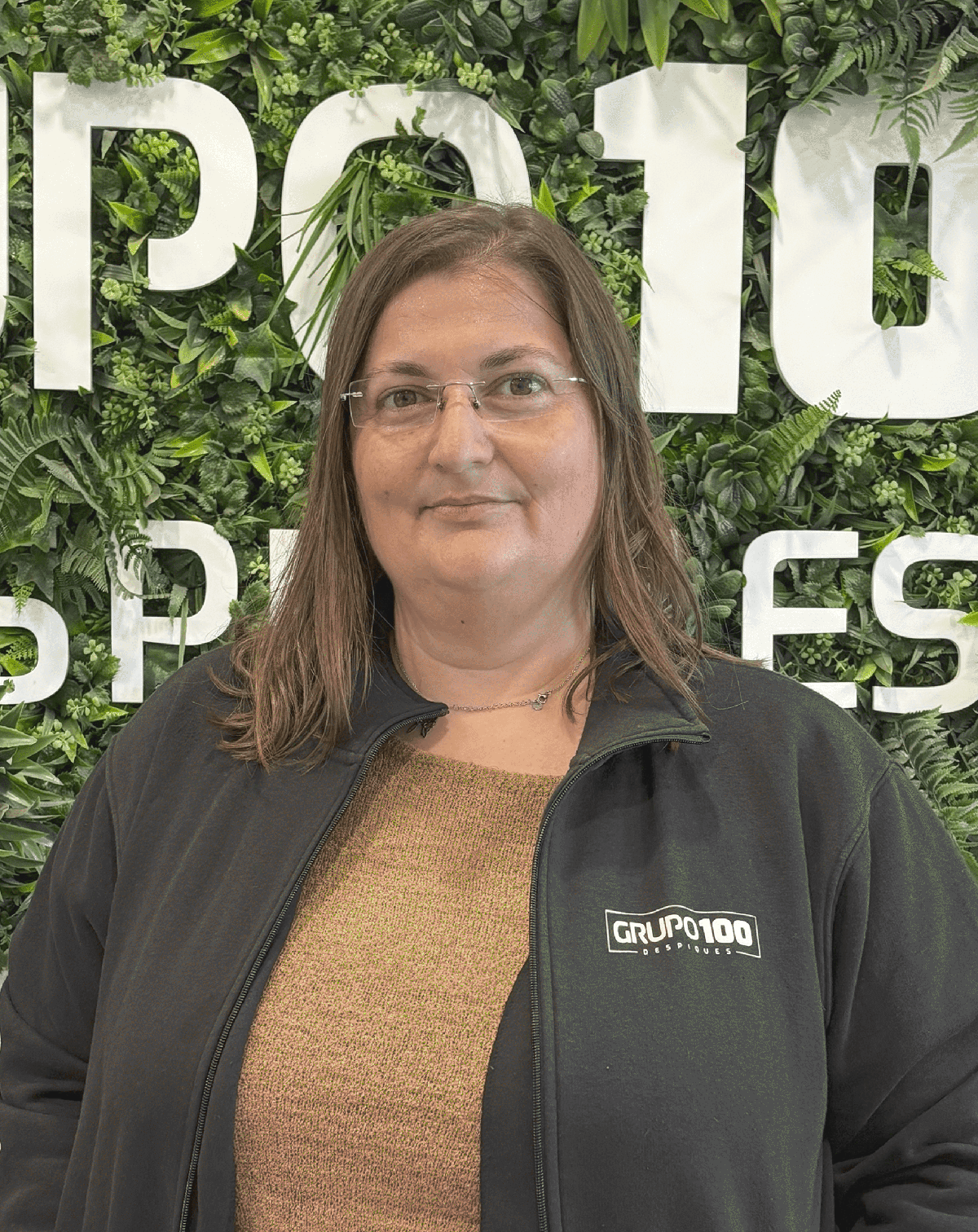 Lúcia Pereira - Office Manager