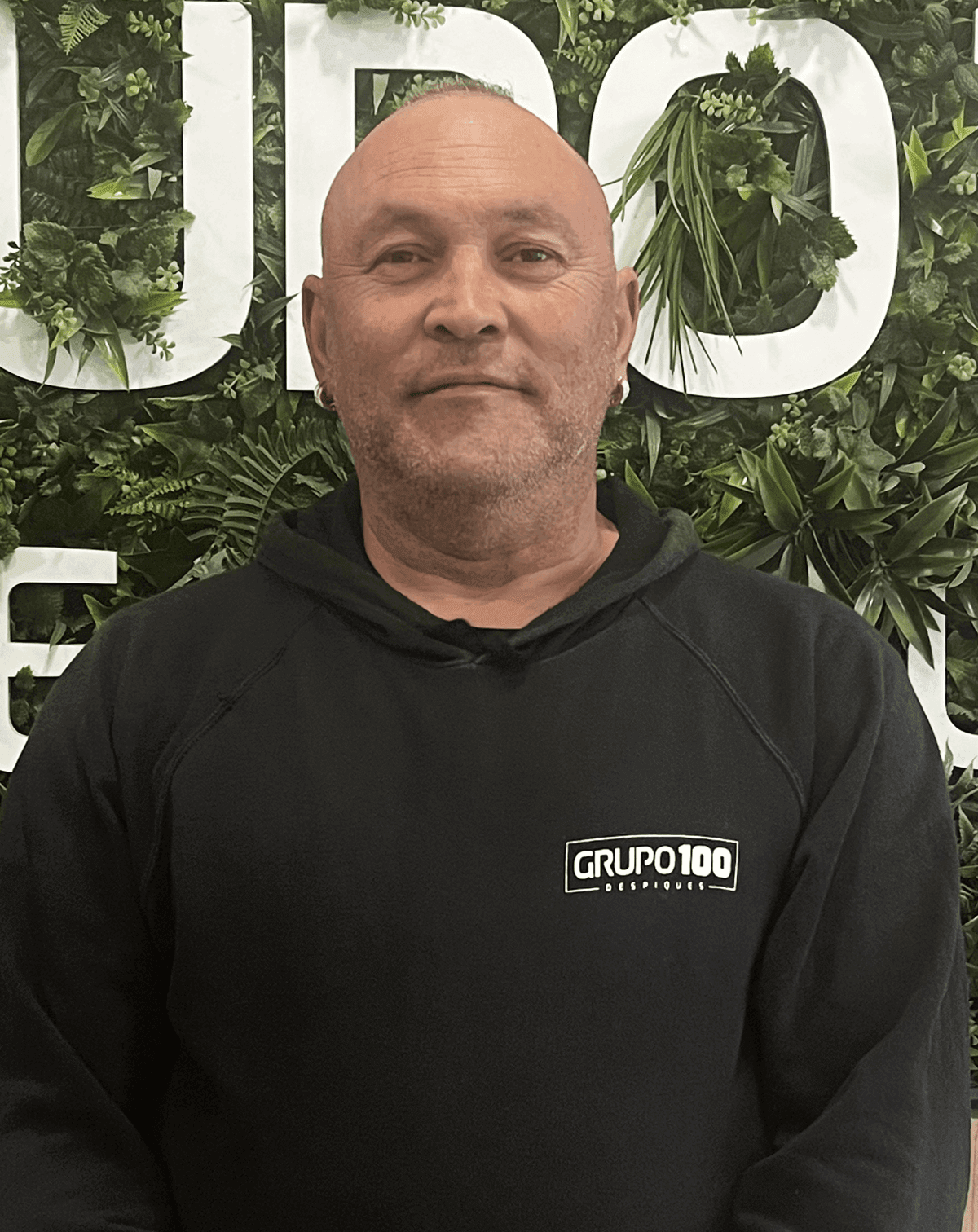 Miguel Silva - Logistics Assistant