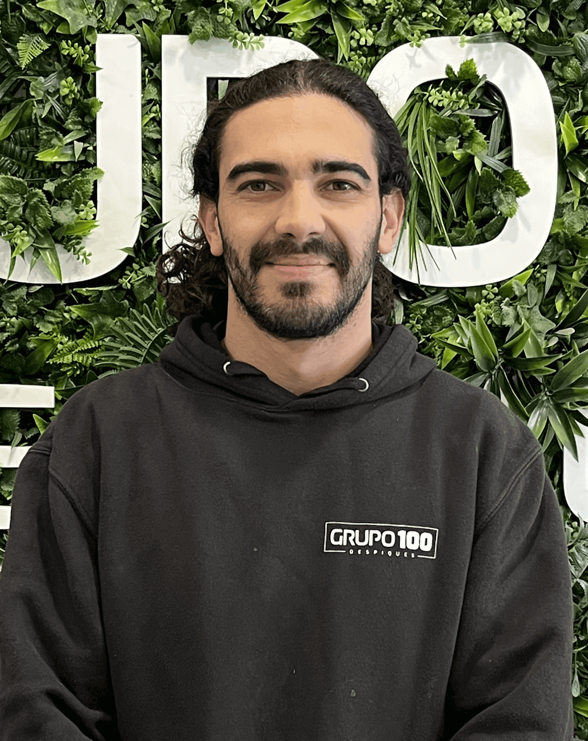 Paulo Félix - Assistant Production Manager-Acrylics